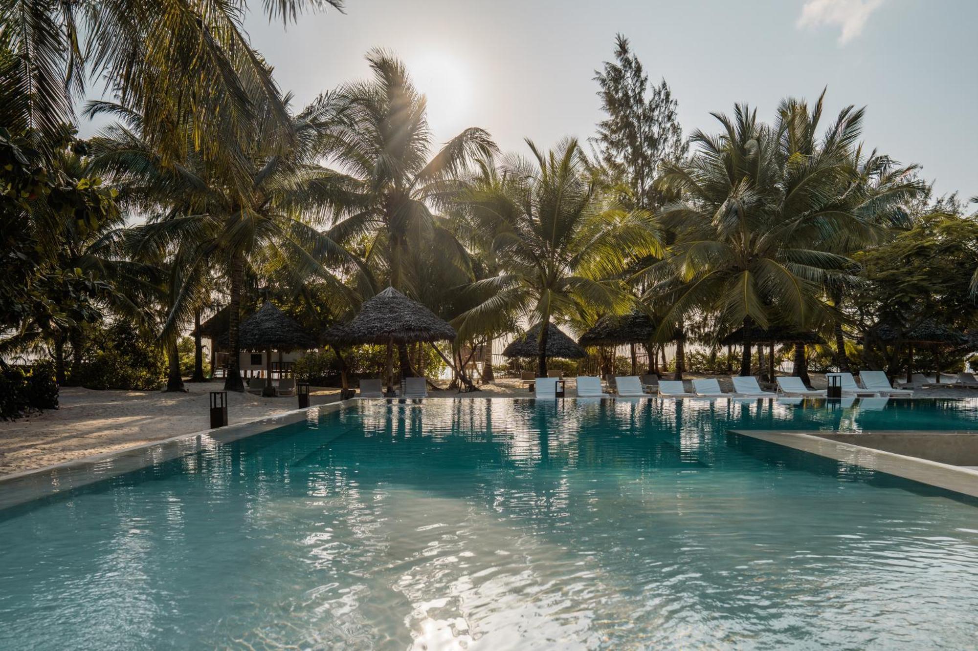 Mwezi Boutique 3*